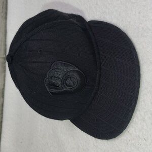 Milwaukee Brewers MLB Hat Cap Size 7 3/8 Fitted Black On Black New Era 59fifty